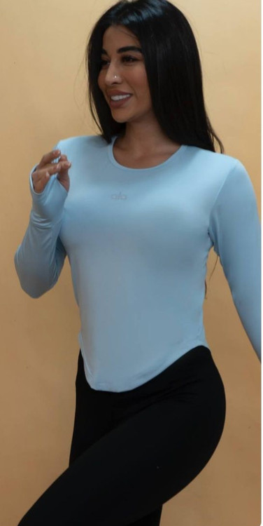 بلوز ورزشی زنانه کیمونو فینگردارمدل هلالی رنگ ابی