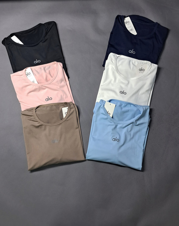 بلوز ورزشی زنانه کیمونو فینگردارمدل هلالی در رنگبندی