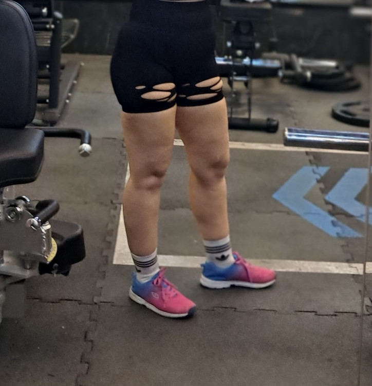 شورتک پفکی پشت چیندار زاپدار رنگ مشکی تنخور ۴۴تا۴۶