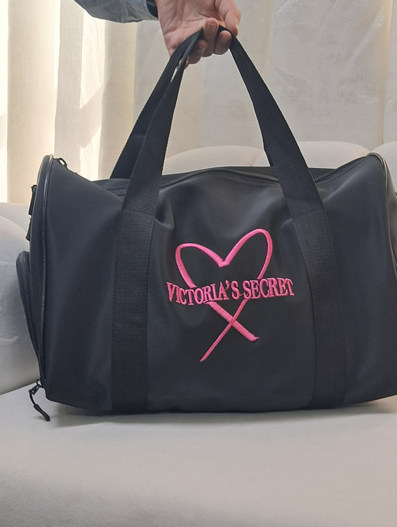 ساک ورزشی جاکفشیدا رزنانه مدل گلدوزی ویکتوریا